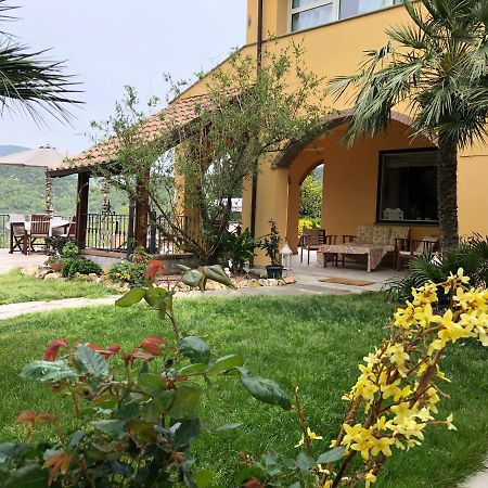 L'Acacia B&B Pietra Ligure Ngoại thất bức ảnh