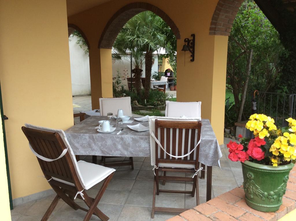 L'Acacia B&B Pietra Ligure Ngoại thất bức ảnh
