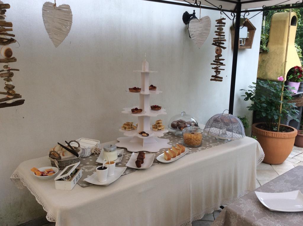 L'Acacia B&B Pietra Ligure Ngoại thất bức ảnh