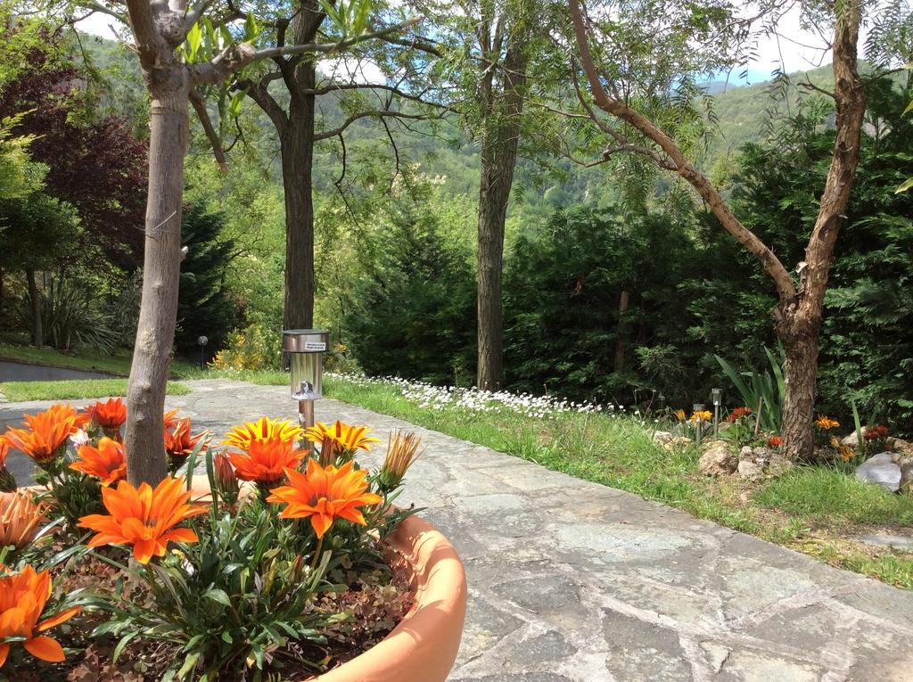L'Acacia B&B Pietra Ligure Ngoại thất bức ảnh